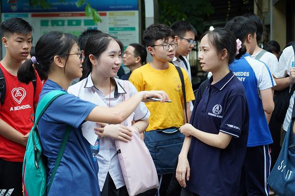 Thi tuyển sinh vào lớp 10 tại Hà Nội: Kiểm soát chặt chẽ tất cả các khâu - Ảnh 2