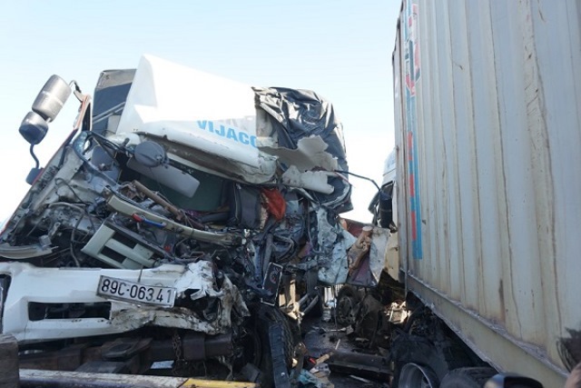 Tin tức tai nạn giao thông mới nhất hôm nay 6/7: Bị xe bán tải đâm tử vong ngay trên sân bay - Ảnh 2