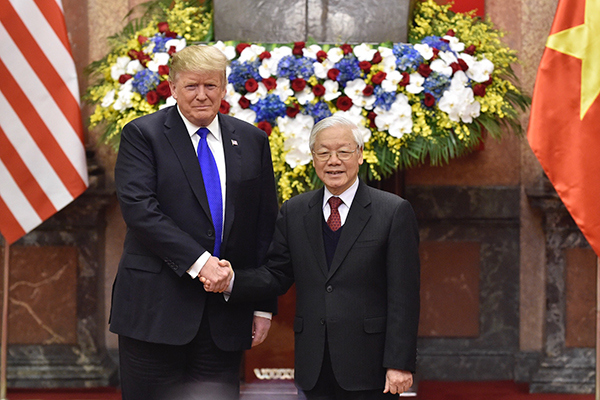 Tổng Bí thư, Chủ tịch nước Nguyễn Phú Trọng và Tổng thống Donald Trump trao đổi thư mừng quan hệ ngoại giao - Ảnh 1