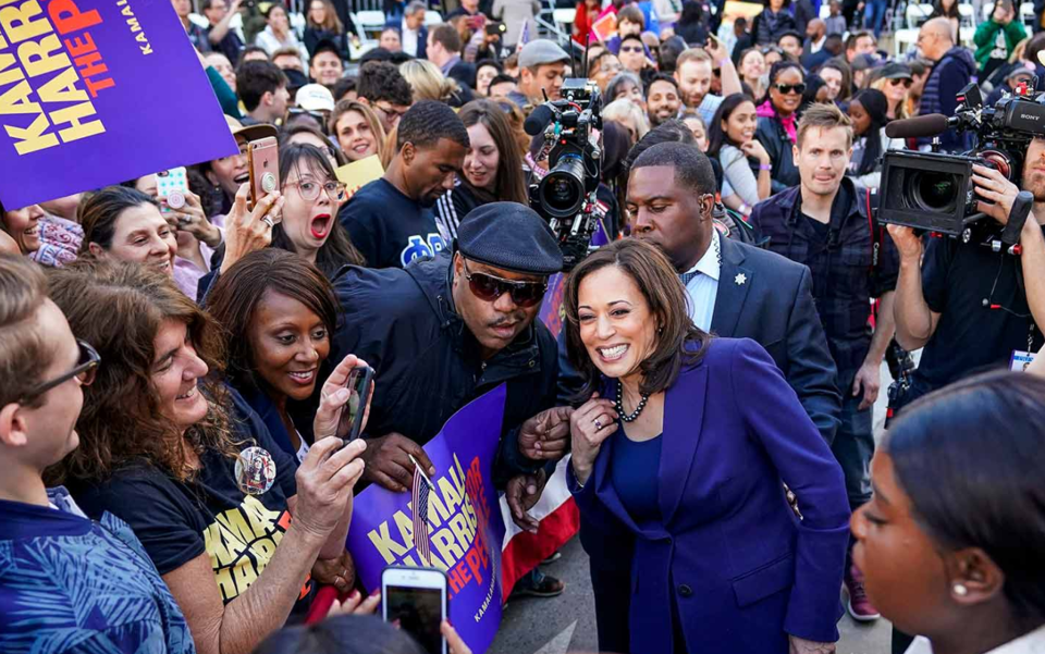 Ông Biden chọn Kamala Harris - "cái bẫy" với Tổng thống Trump - Ảnh 2