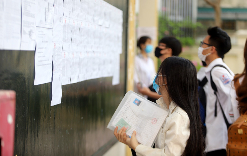 [Ảnh] Toàn cảnh buổi thi đầu tiên, kỳ thi THPT 2020 tại Hà Nội - Ảnh 12