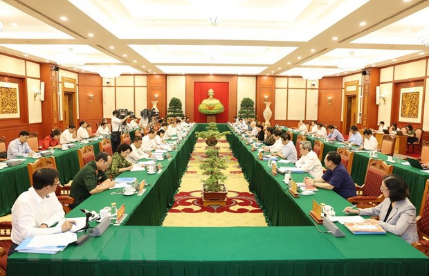 Bộ Chính trị làm việc về đại hội với 10 đảng bộ trực thuộc Trung ương - Ảnh 1