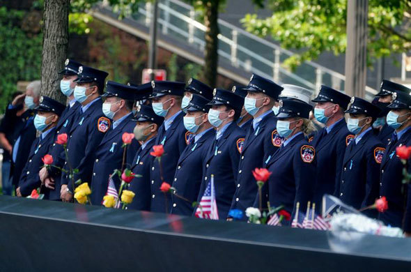 Lễ tưởng niệm các nạn nhân vụ khủng bố 11/9 khác thường tại Mỹ vì dịch Covid-19 - Ảnh 7