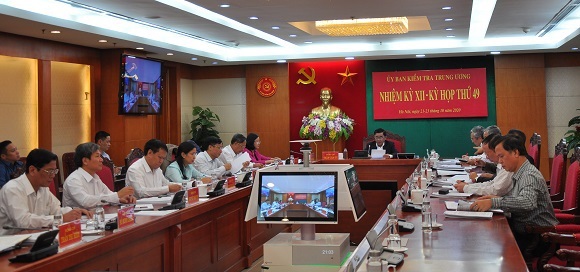 Ủy ban Kiểm tra Trung ương đề nghị Bộ Chính trị thi hành kỷ luật ông Nguyễn Văn Bình - Ảnh 1