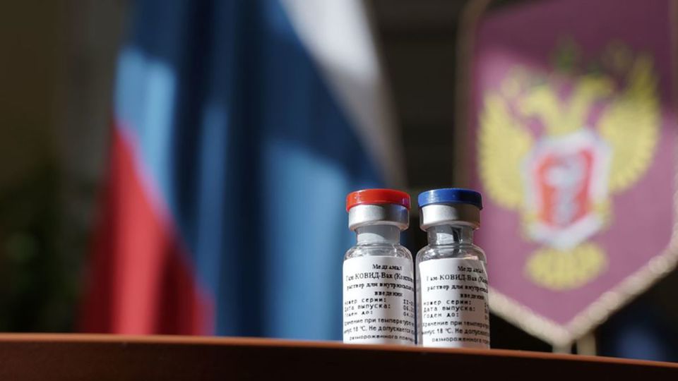 Được lưu hành, vaccine ngừa Covid-19 của Nga đã được tin tưởng? - Ảnh 1