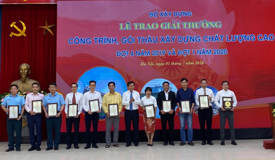Sân bay quốc tế Vân Đồn nhận giải thưởng Công trình chất lượng cao - Ảnh 1