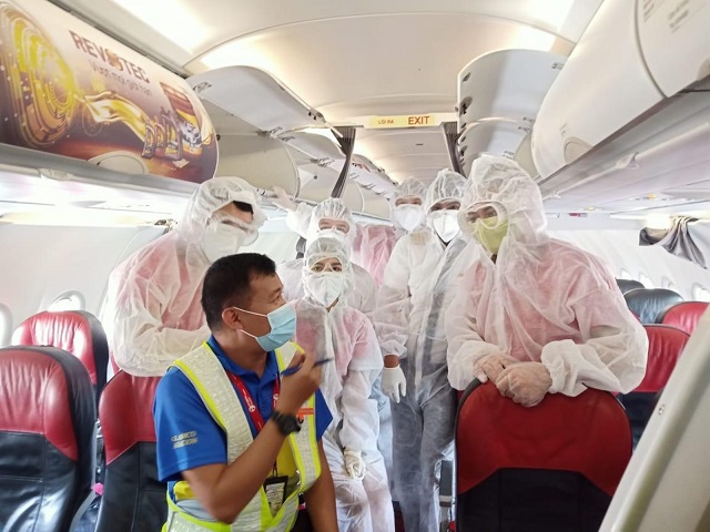 Vietjet thực hiện chuyến bay đưa khách mắc kẹt tại Đà Nẵng về Hà Nội, TP Hồ Chí Minh - Ảnh 1