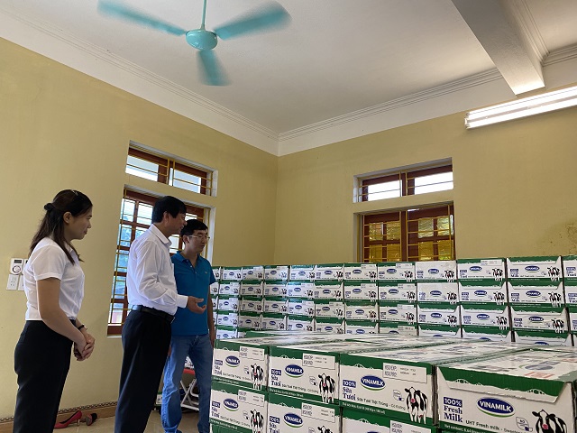 Quỹ sữa Vươn cao Việt Nam và Vinamilk đến với trẻ em khó khăn vùng cao Yên Bái - Ảnh 2