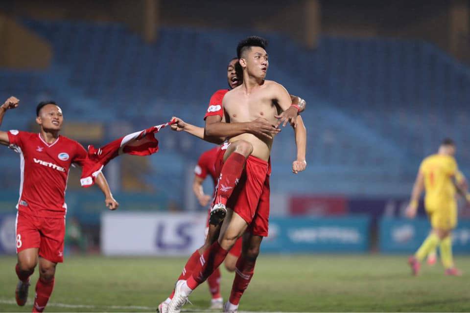 HAGL thành “ATM điểm”, Nam Định lâm nguy, chức vô địch V.League 2020 vẫn còn bỏ ngỏ cho cả 4 đội - Ảnh 3