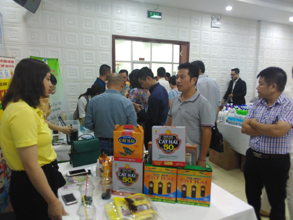 Hà Nội hỗ trợ doanh nghiệp thực phẩm tránh thua trên sân nhà - Ảnh 2