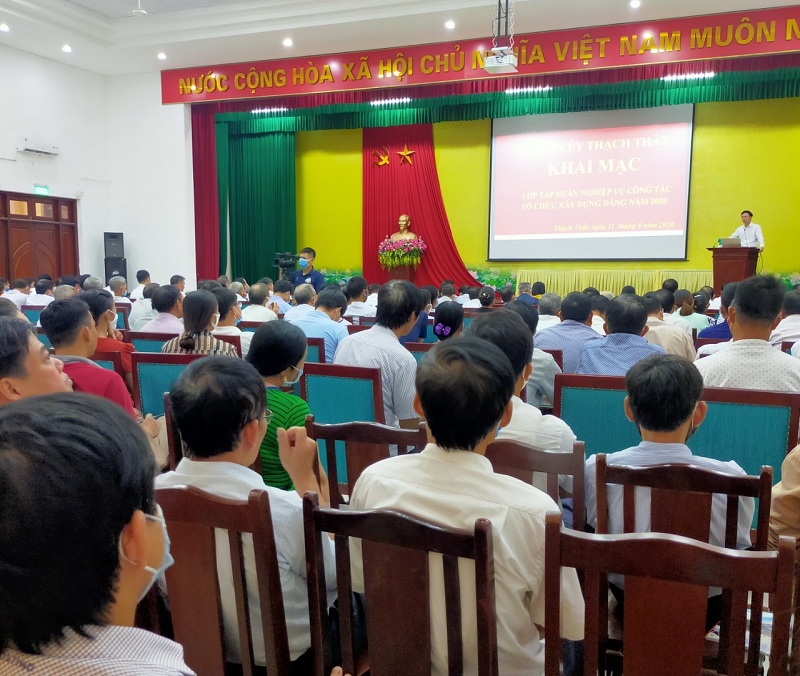 Huyện Thạch Thất: Tập huấn nghiệp vụ cho cán bộ làm công tác Đảng cơ sở - Ảnh 1
