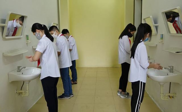 Học sinh thị xã Sơn Tây chính thức trở lại lớp học sau 3 tháng nghỉ chống dịch Covid-19 - Ảnh 7