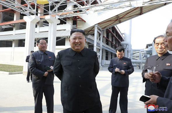 Chủ tịch Triều Tiên Kim Jong Un tái xuất sau hơn 3 tuần vắng bóng - Ảnh 1