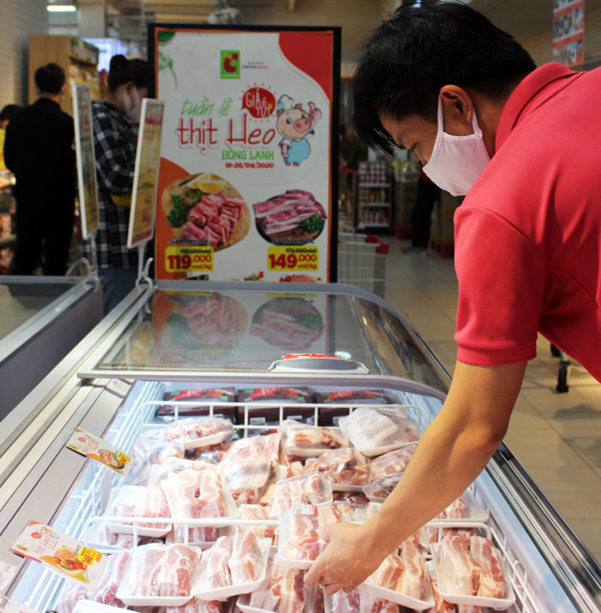 Big C giảm giá 34% đối với mặt hàng thịt lợn nhập khẩu - Ảnh 1