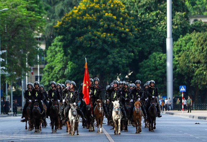 [Ảnh] Kỵ binh Cảnh sát cơ động diễu hành trên Quảng trường Ba Đình - Ảnh 7