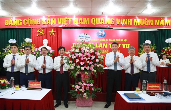 Ông Nguyễn Mạnh Quyền tiếp tục được bầu giữ chức Bí thư Đảng ủy Sở Kế hoạch và Đầu tư Hà Nội - Ảnh 1