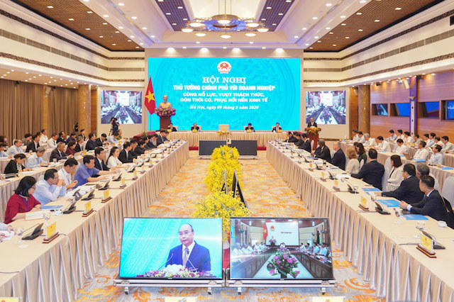 Thủ tướng Nguyễn Xuân Phúc đưa ra 6 đề nghị với cộng đồng doanh nghiệp - Ảnh 1