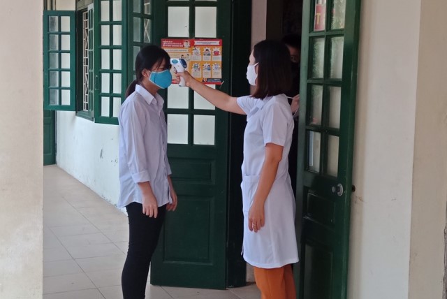 Học sinh thị xã Sơn Tây chính thức trở lại lớp học sau 3 tháng nghỉ chống dịch Covid-19 - Ảnh 11