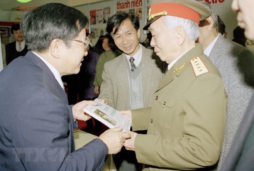 Hình ảnh chặng đường 70 năm thành lập Hội Nhà báo Việt Nam - Ảnh 8