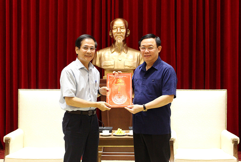 Trưởng ban Nội chính Thành ủy Nguyễn Quang Huy nghỉ hưu theo chế độ - Ảnh 1
