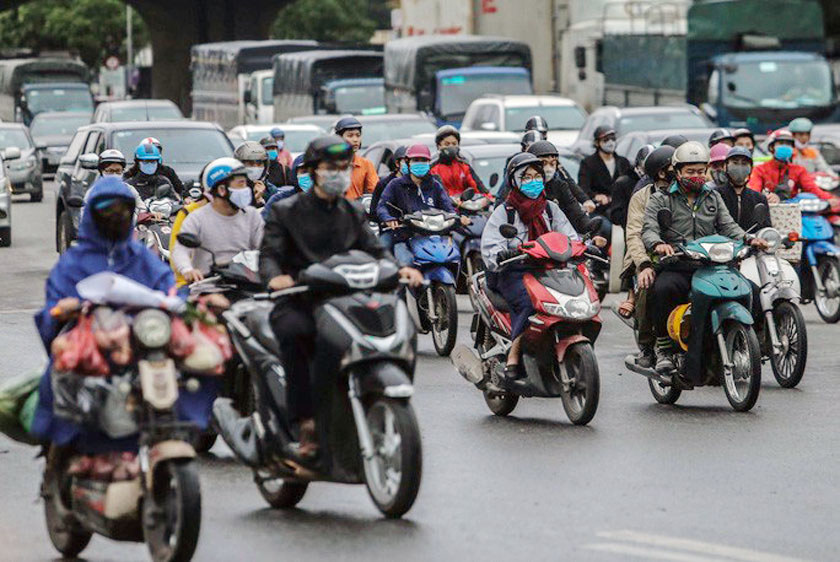 Sau giãn cách xã hội, nhịp sống ở Hà Nội đang dần trở lại bình thường - Ảnh 4