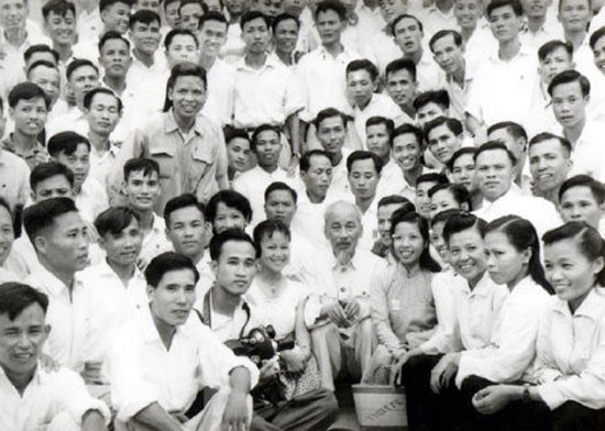 Chủ tịch Hồ Chí Minh - Người sáng lập nền báo chí cách mạng Việt Nam - Ảnh 13