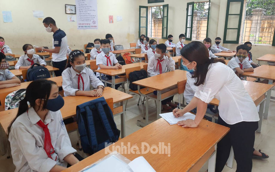 Hình ảnh ấn tượng học sinh Hà Nội trở lại trường sau 3 tháng nghỉ chống dịch Covid-19 - Ảnh 18