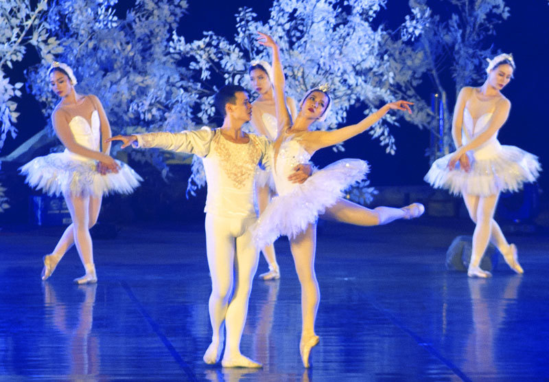 Tự hào nghệ sĩ ballet trẻ Nguyễn Thu Huệ - Ảnh 3
