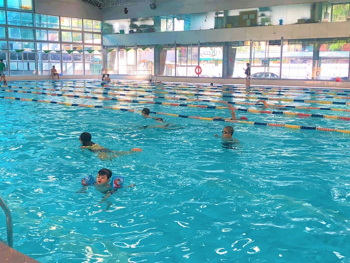 Hà Nội: Thời tiết nắng nóng, các bể bơi rục rịch mở cửa đón khách - Ảnh 3