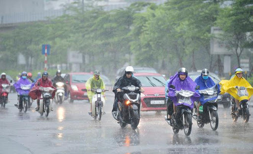 Thời tiết Hà Nội hôm nay 26/5: Đêm và sáng sớm có mưa rào và dông, cục bộ mưa rất to - Ảnh 1