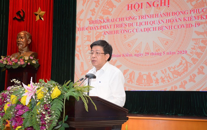 Bí thư Quận ủy Hoàn Kiếm Dương Đức Tuấn: Nghiên cứu phát triển kinh tế đêm để thúc đẩy du lịch - Ảnh 2