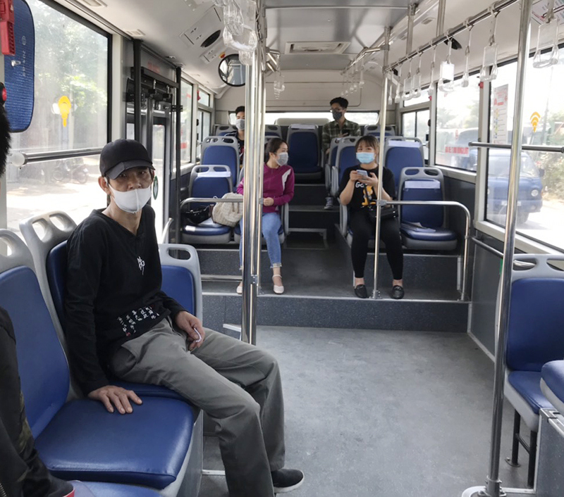 Hành khách có phải chen chúc khi xe buýt Hà Nội chỉ được chở tối đa 30 người? - Ảnh 5