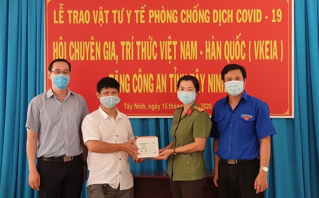 VKEIA thăm hỏi, hỗ trợ Bộ đội Biên phòng và Công an tỉnh Tây Ninh - Ảnh 2