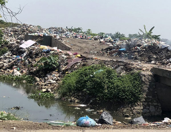 Xử lý rác thải nông thôn tại Hà Nội: Nhanh chóng cải tiến công nghệ - Ảnh 1