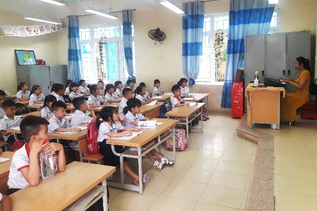 Ngày đầu trở lại trường của hơn 34.000 học sinh mầm non, tiểu học huyện Mê Linh - Ảnh 7