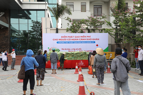 Nở rộ mô hình “ATM gạo” hỗ trợ người nghèo tại TP Hồ Chí Minh - Ảnh 7
