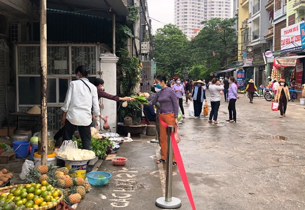 Cách làm hay trong quản lý chợ dân sinh tại phường Dịch Vọng - Ảnh 3