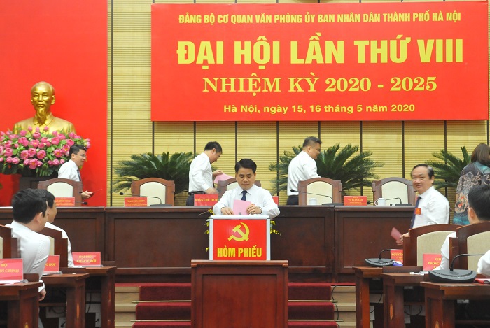 Đại hội Đảng bộ Cơ quan Văn phòng UBND TP Hà Nội lần thứ 8, nhiệm kỳ 2020-2025 - Ảnh 9