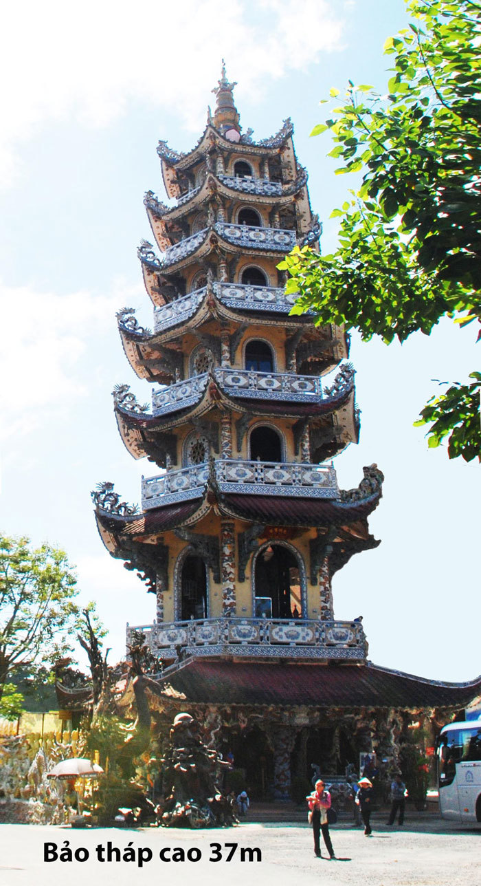 Vãn cảnh ngôi chùa lập 11 kỷ lục Việt Nam - Ảnh 2