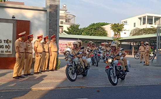 Đà Nẵng ra quân tổng kiểm tra phương tiện giao thông - Ảnh 1