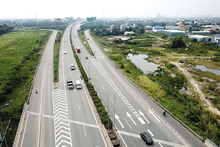 Chuyển đổi 3 dự án cao tốc Bắc - Nam sang đầu tư công: Công khai, minh bạch để tránh thất thoát - Ảnh 1