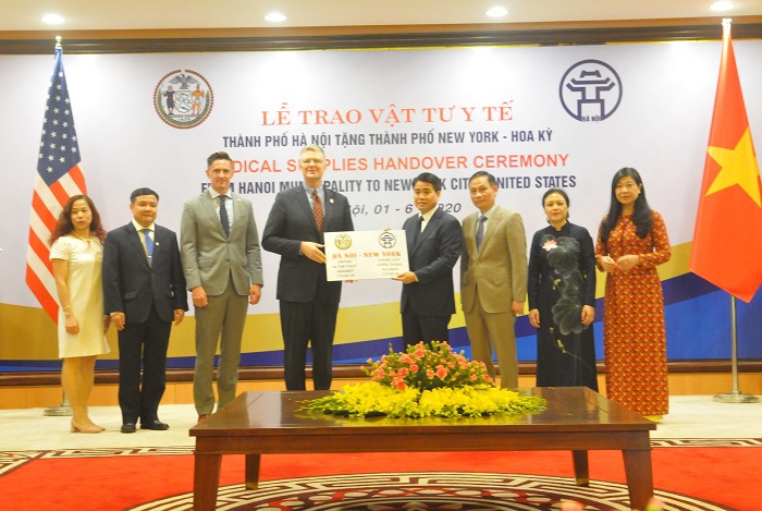 Đại sứ Mỹ ca ngợi Việt Nam và Hà Nội đã chủ động, minh bạch chống dịch Covid -19 thành công - Ảnh 1
