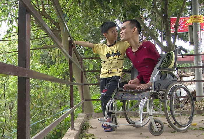Chàng trai liệt tứ chi lan tỏa cảm hứng đến cộng đồng người khuyết tật - Ảnh 1
