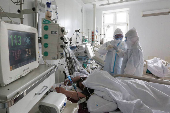 Vượt qua Đức, Nga là nước có số người nhiễm bệnh Covid-19 cao thứ 5 thế giới - Ảnh 1