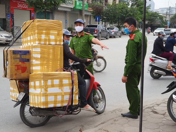 Huyện Thanh Trì: Duy trì 132 tổ rà soát những người có yếu tố nguy cơ - Ảnh 1