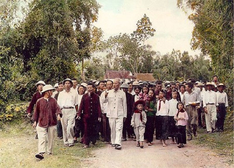 [Văn hóa Hồ Chí Minh sáng mãi với đời thường] Bài 3: Để Bác ngồi chung với mọi người! - Ảnh 5