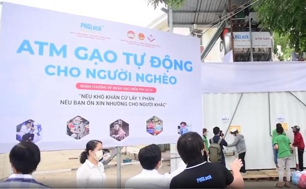 Nở rộ mô hình “ATM gạo” hỗ trợ người nghèo tại TP Hồ Chí Minh - Ảnh 3
