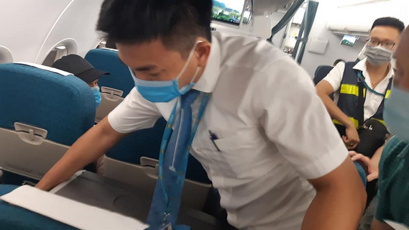 Bay khẩn cấp trong đêm, đem lá gan từ Hà Nội vào TP Hồ Chí Minh cứu người bệnh - Ảnh 2