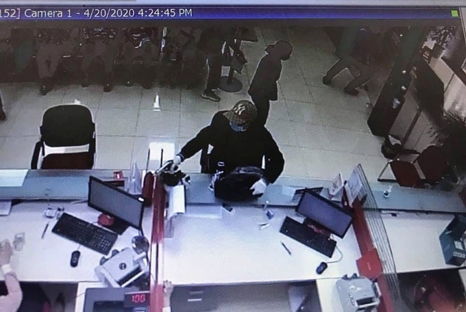 Cướp ngân hàng Techcombank ở Sóc Sơn: Ngăn chặn thành công vụ cướp có vũ trang