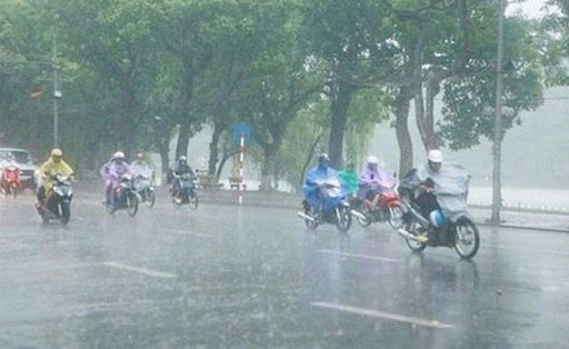 Thời tiết Hà Nội đêm nay và ngày mai (14 - 15/6): Tiếp tục Mưa rào và dông, đề phòng ngập lụt khu vực nội thành - Ảnh 1
